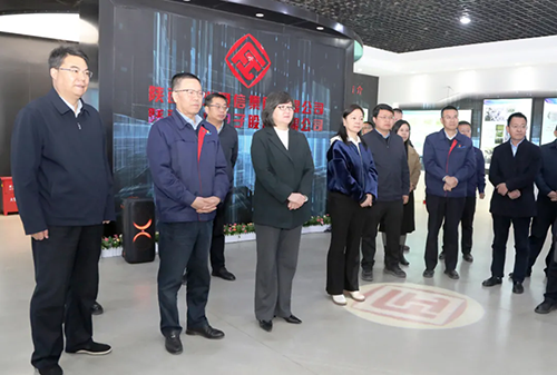 宝鸡市政协调研组来我公司进行“全市科技创新引领制造业高质量发展情况”专题调研